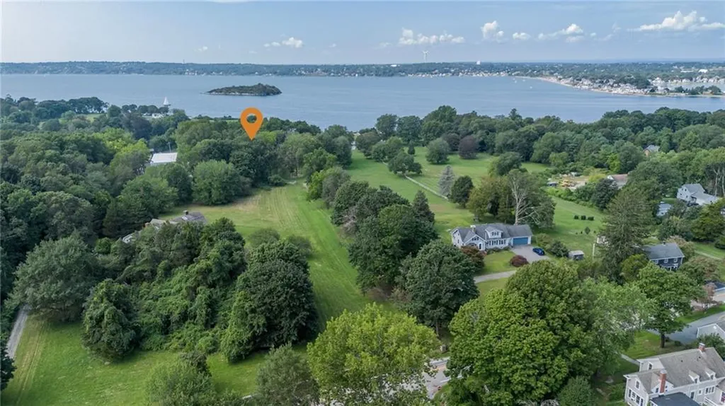 0 Highland Road Tiverton RI 02878