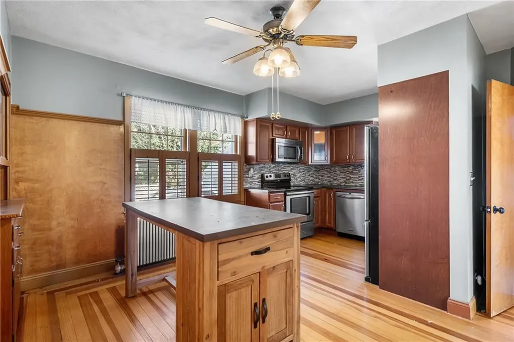 47 Clematis Street Providence RI 02908