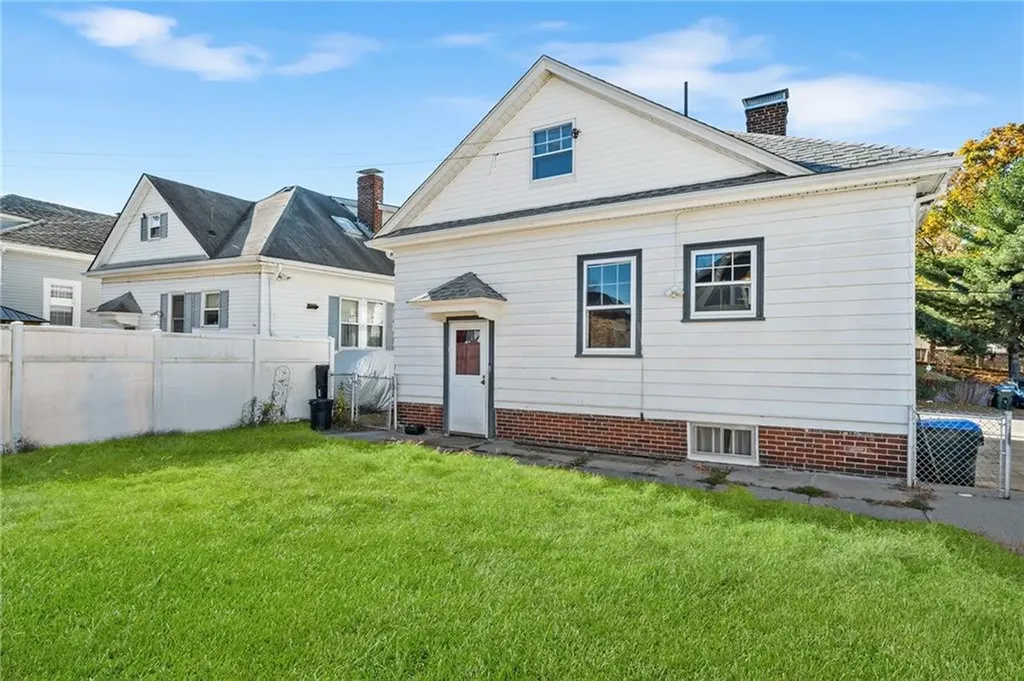 47 Clematis Street Providence RI 02908