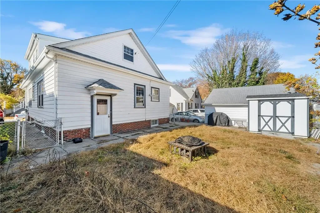47 Clematis Street Providence RI 02908