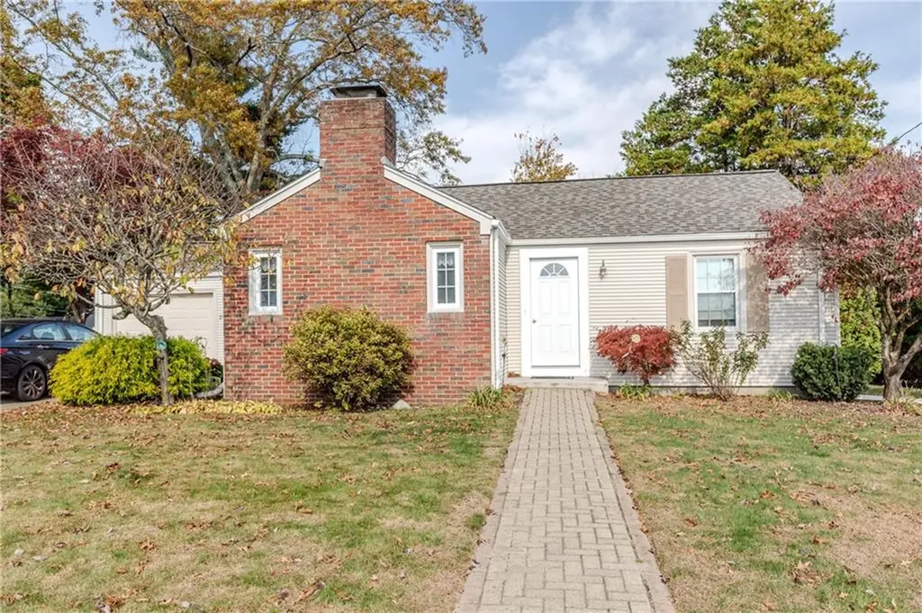 19 Coulters Road Cranston RI 02920