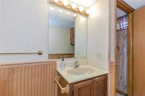 19 Coulters Road Cranston RI 02920