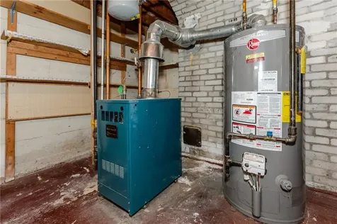 19 Coulters Road Cranston RI 02920