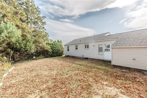 19 Coulters Road Cranston RI 02920