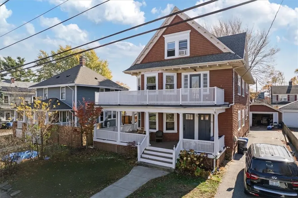 92 Armington Street Cranston RI 02905