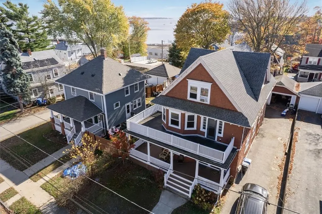 92 Armington Street Cranston RI 02905