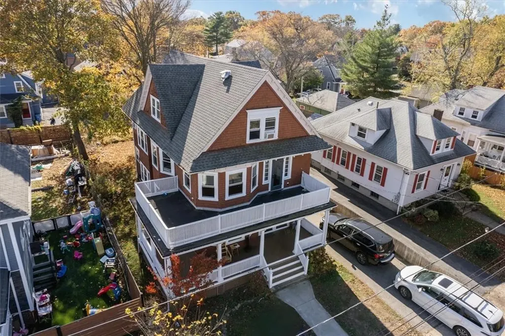 92 Armington Street Cranston RI 02905
