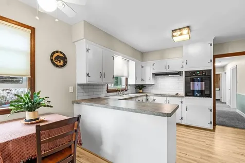 15 Terrace Avenue Tiverton RI 02878