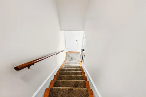 15 Terrace Avenue Tiverton RI 02878