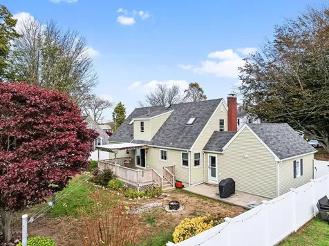 15 Terrace Avenue Tiverton RI 02878