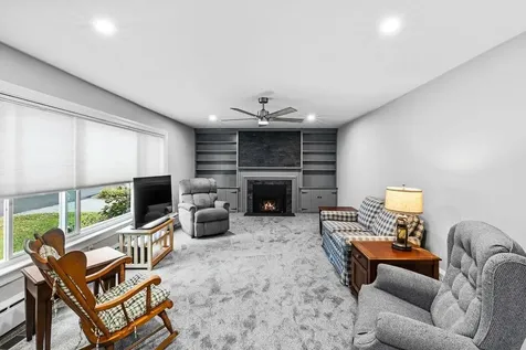 15 Terrace Avenue Tiverton RI 02878