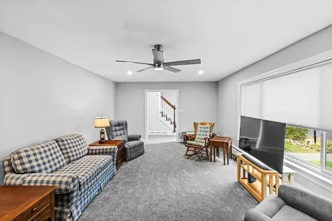 15 Terrace Avenue Tiverton RI 02878