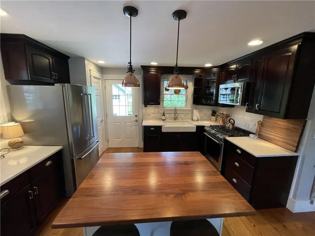 40 Keeher Avenue Newport RI 02840