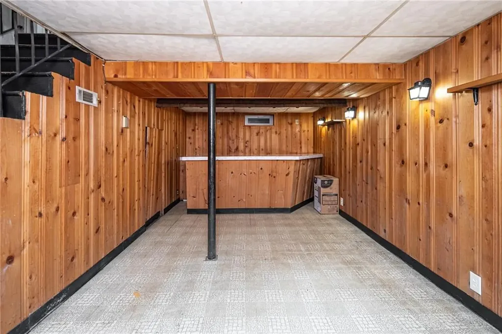 71 Ash Avenue Cranston RI 02910