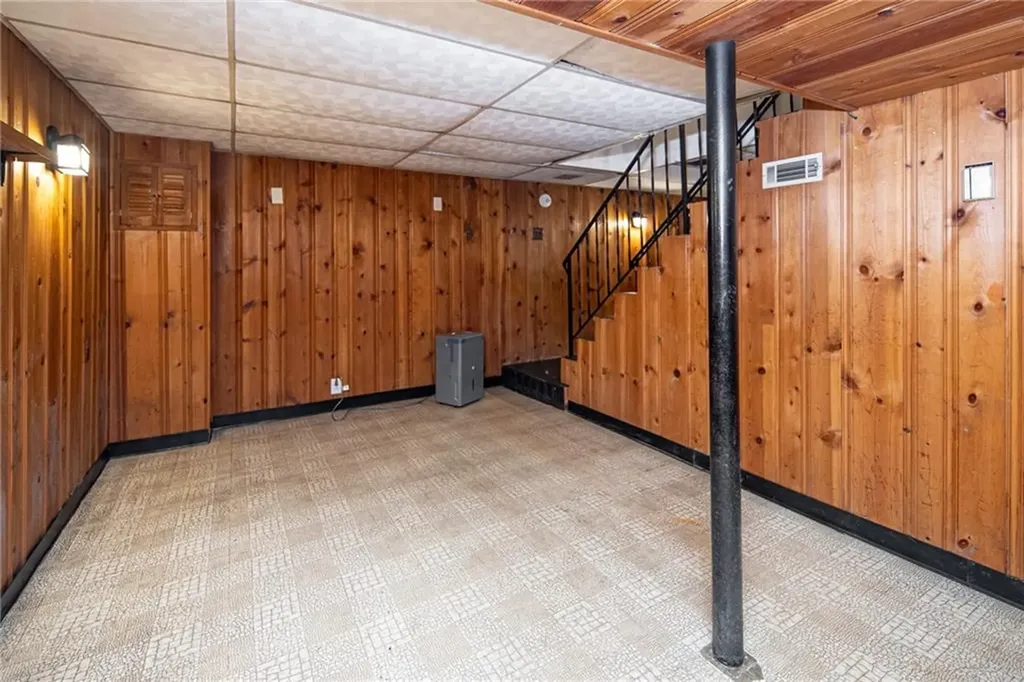 71 Ash Avenue Cranston RI 02910