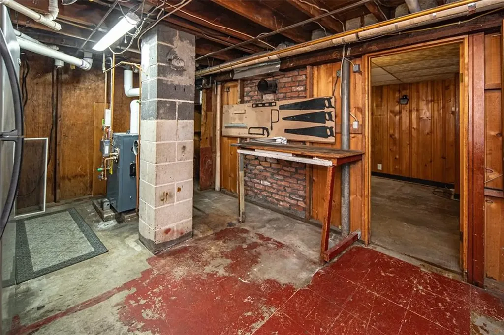 71 Ash Avenue Cranston RI 02910