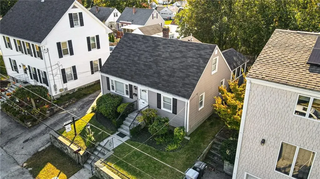 71 Ash Avenue Cranston RI 02910