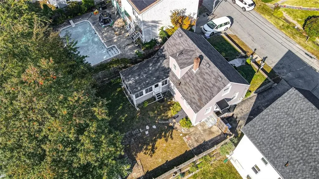 71 Ash Avenue Cranston RI 02910