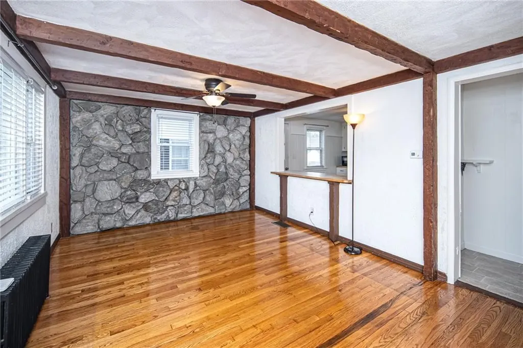 71 Ash Avenue Cranston RI 02910