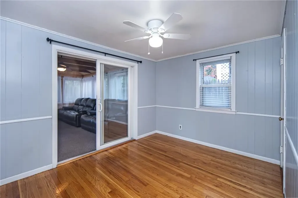 71 Ash Avenue Cranston RI 02910
