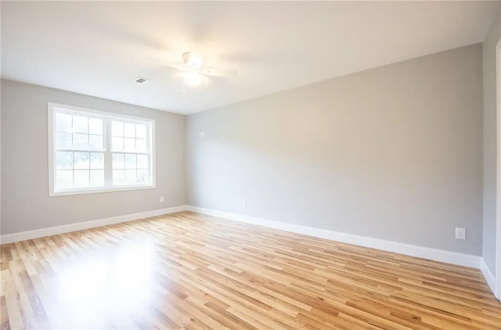 11 Gray Coach Lane Cranston RI 02921