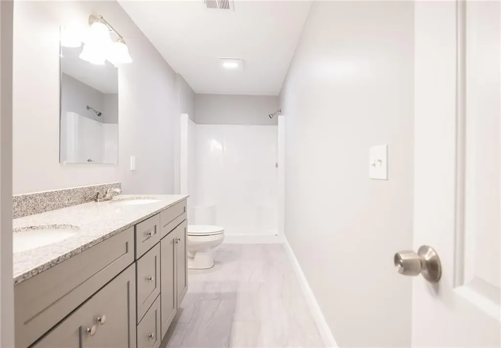 11 Gray Coach Lane Cranston RI 02921