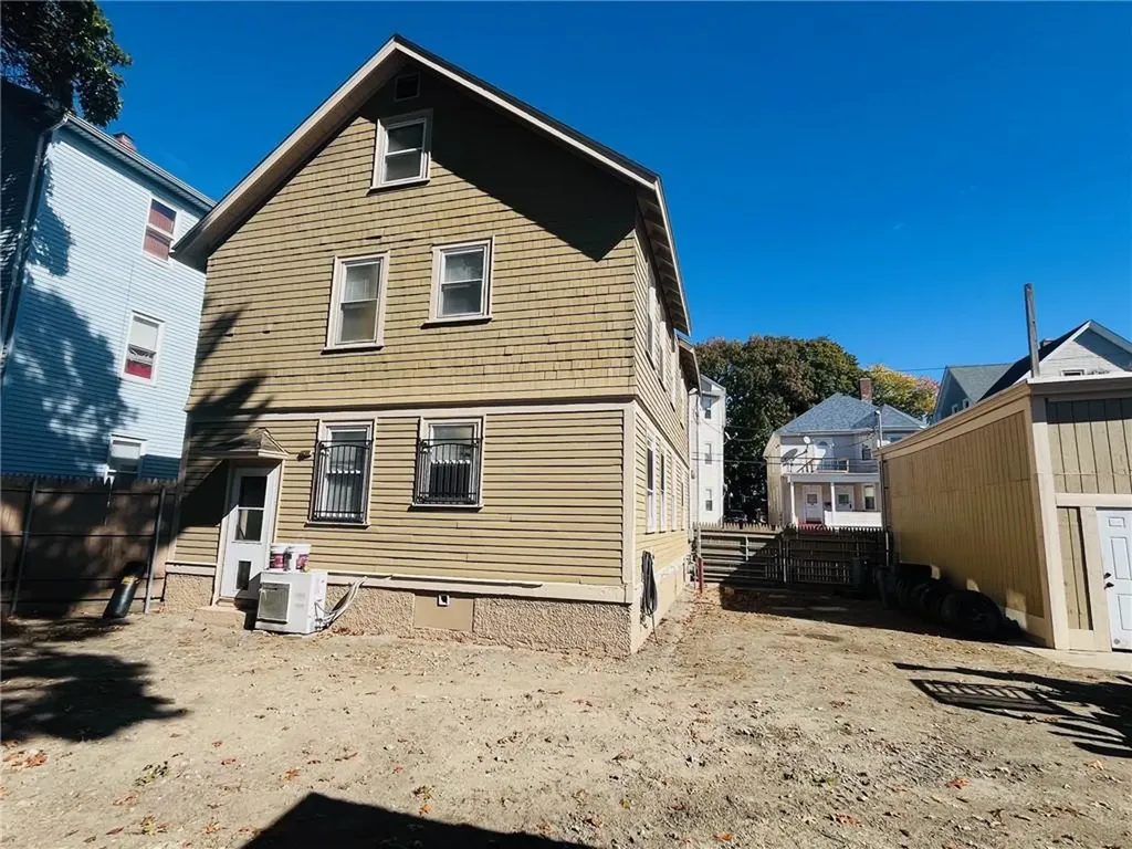 72 Ayrault Street Providence RI 02908