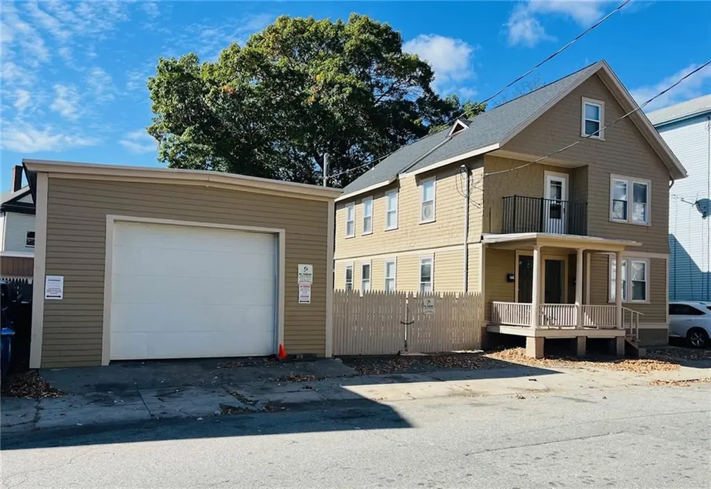 72 Ayrault Street Providence RI 02908