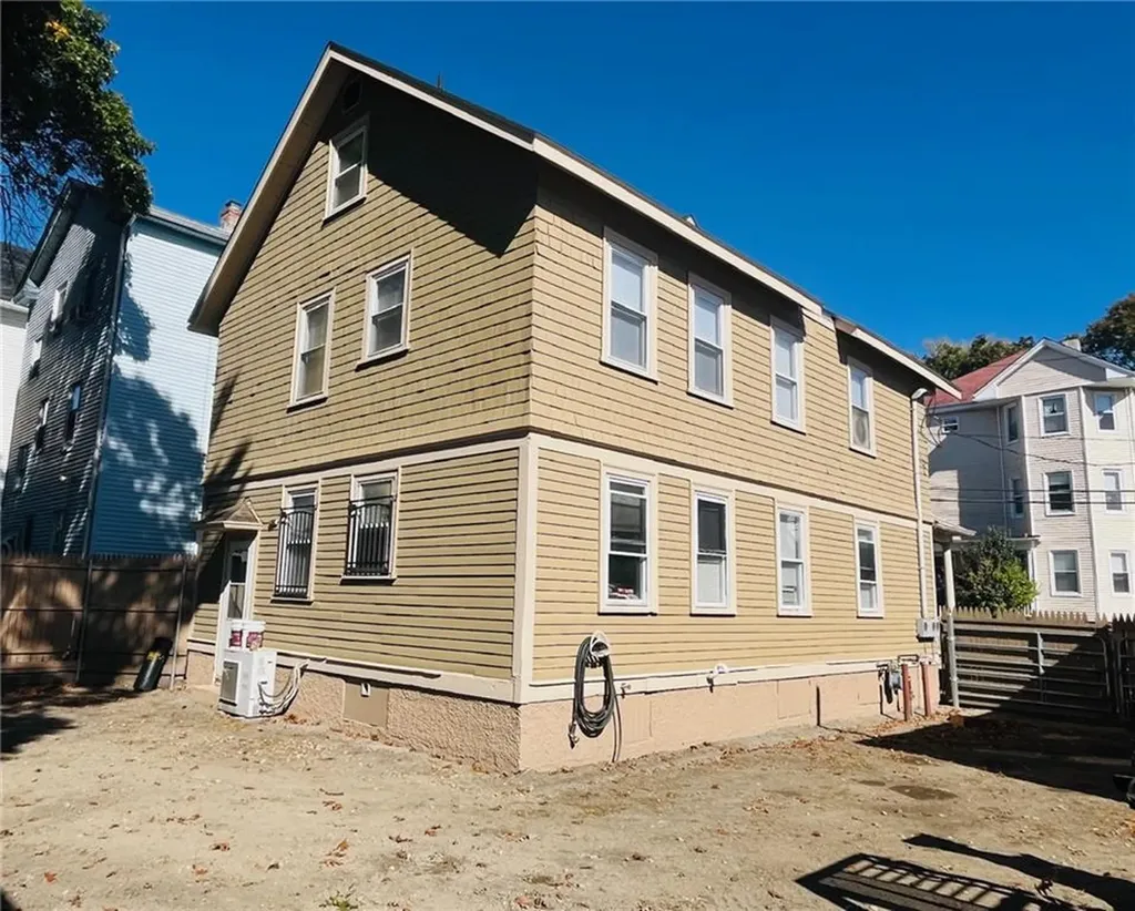 72 Ayrault Street Providence RI 02908