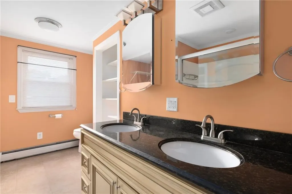 30 Dayton Avenue Warwick RI 02889
