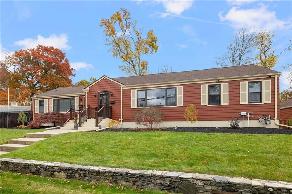 30 Dayton Avenue Warwick RI 02889
