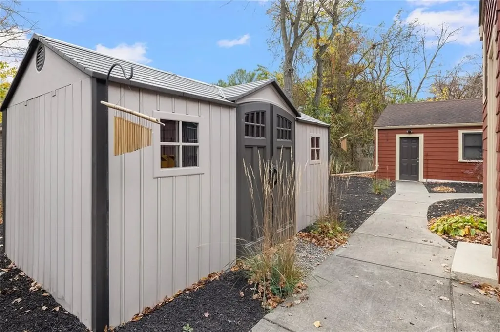 30 Dayton Avenue Warwick RI 02889