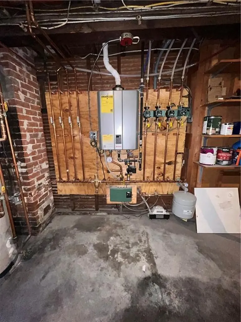 179 Langdon Street Providence RI 02904
