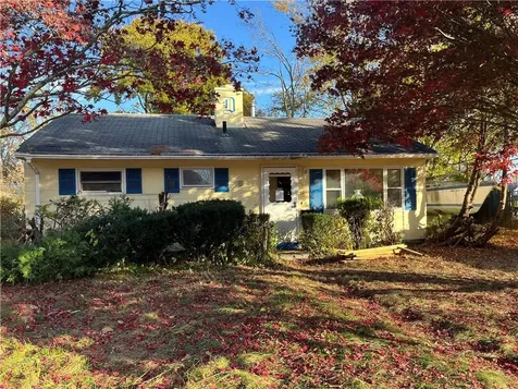 31 Forbes Street East Providence RI 02915