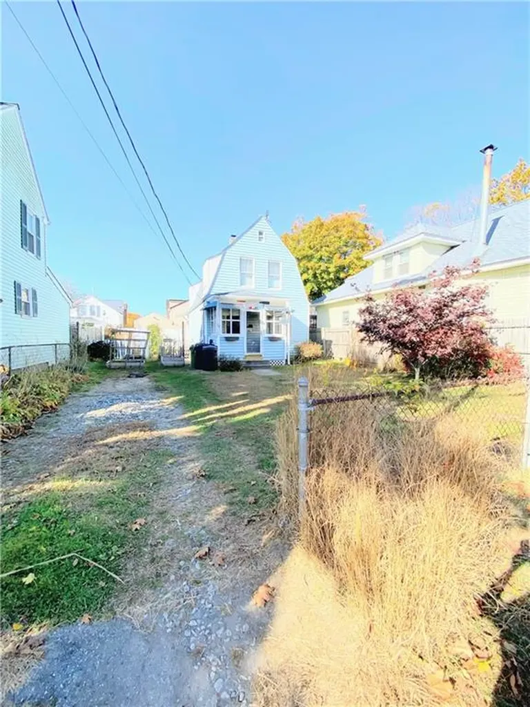 31 Sagamore Street Warwick RI 02889