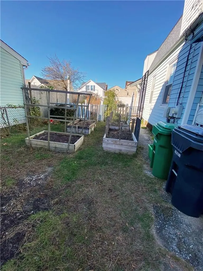 31 Sagamore Street Warwick RI 02889