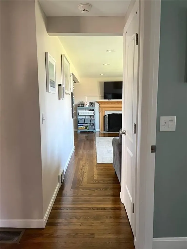 118 Mount View Drive Cranston RI 02920