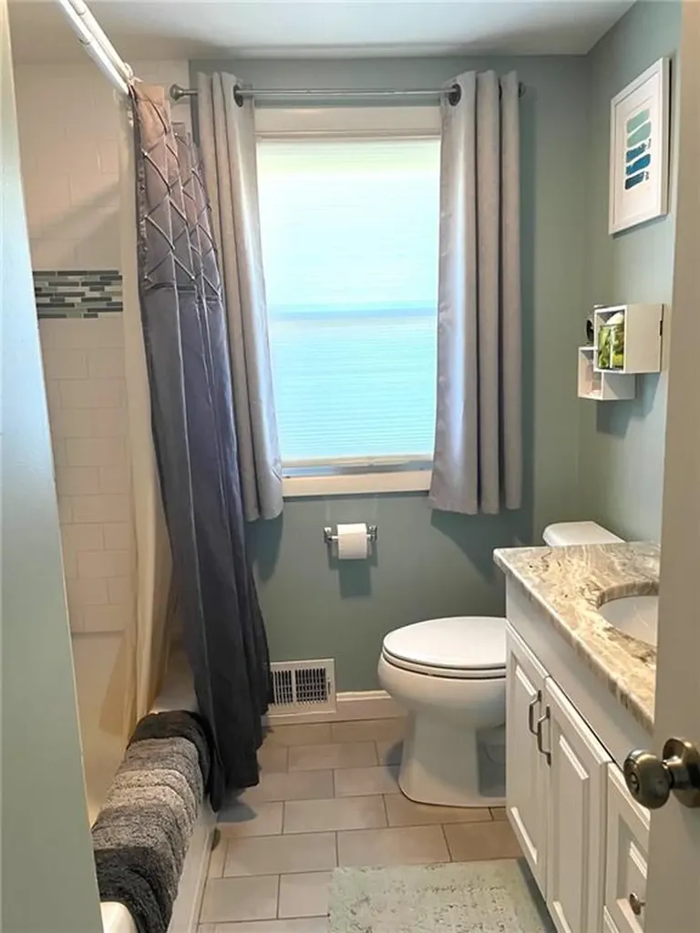 118 Mount View Drive Cranston RI 02920