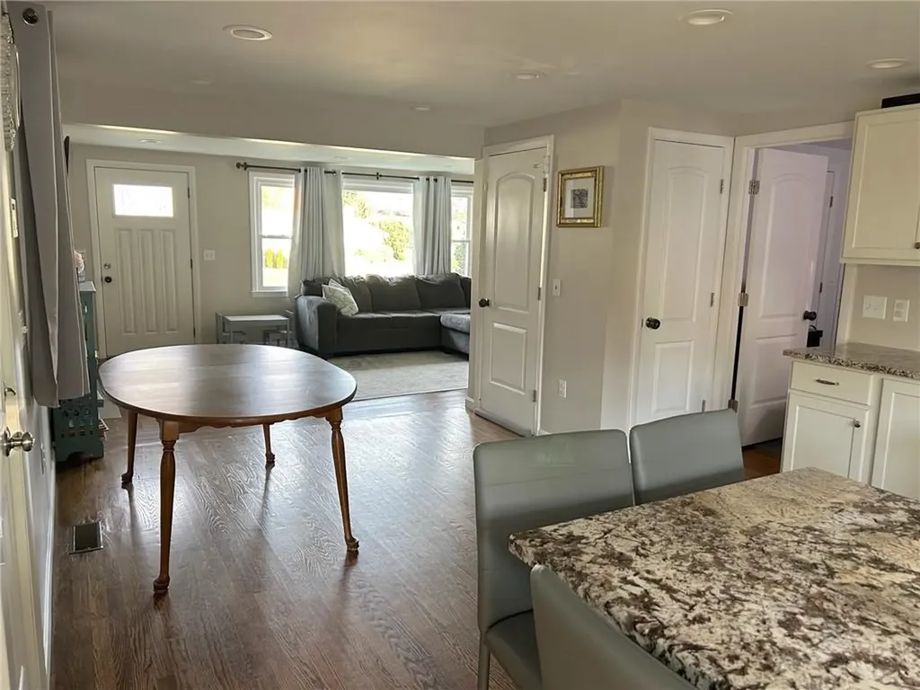 118 Mount View Drive Cranston RI 02920