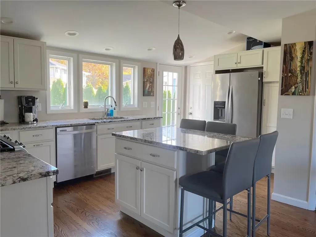 118 Mount View Drive Cranston RI 02920