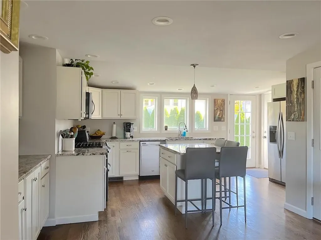 118 Mount View Drive Cranston RI 02920