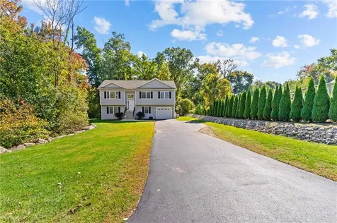 5 Oak Hill Drive Johnston RI 02919