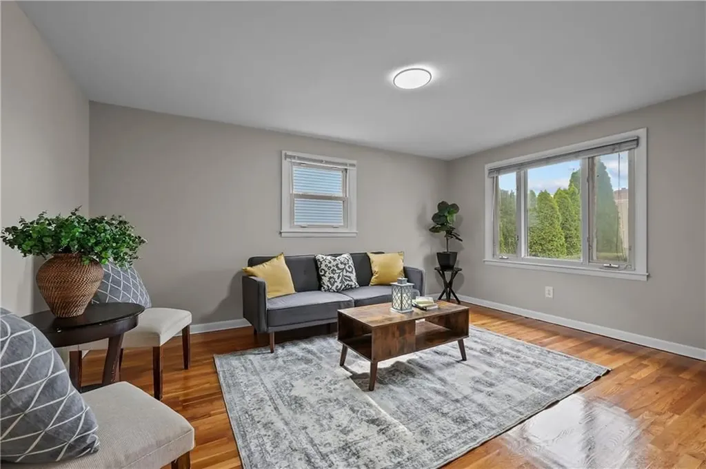 72 Dean Street Pawtucket RI 02861