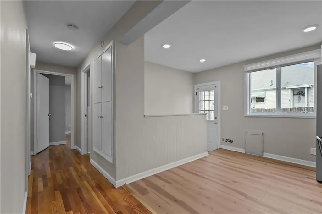 72 Dean Street Pawtucket RI 02861