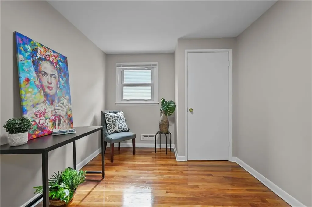 72 Dean Street Pawtucket RI 02861