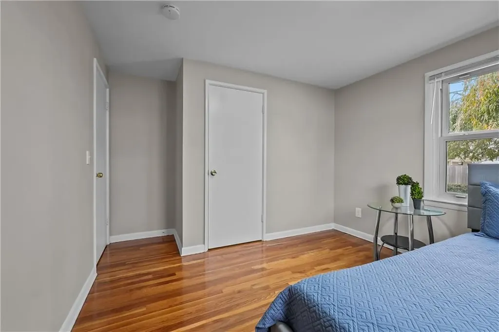 72 Dean Street Pawtucket RI 02861
