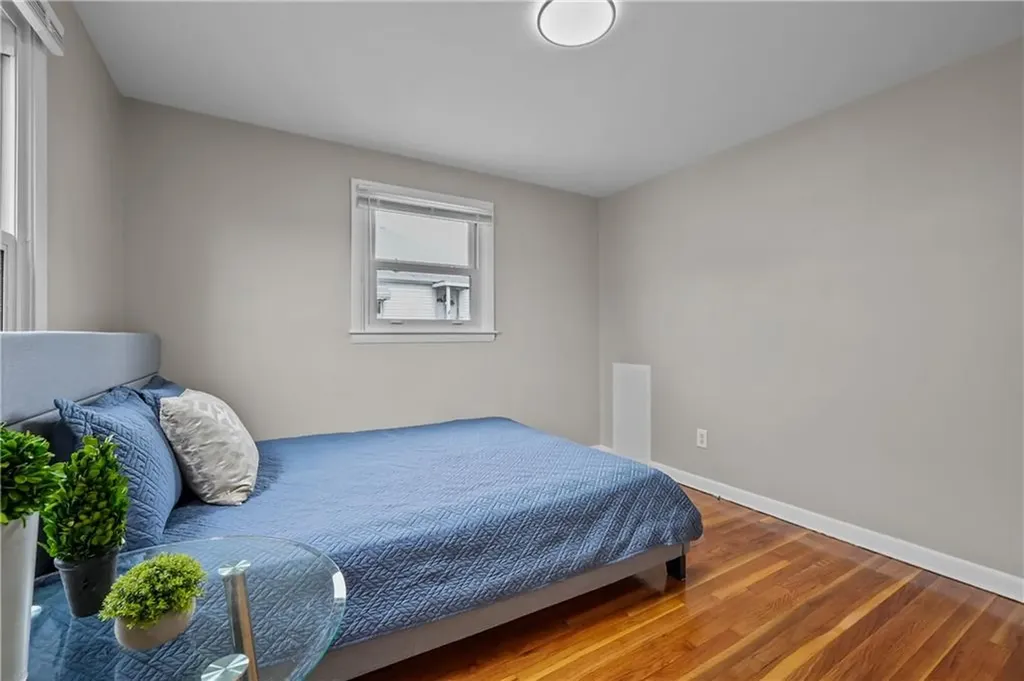 72 Dean Street Pawtucket RI 02861
