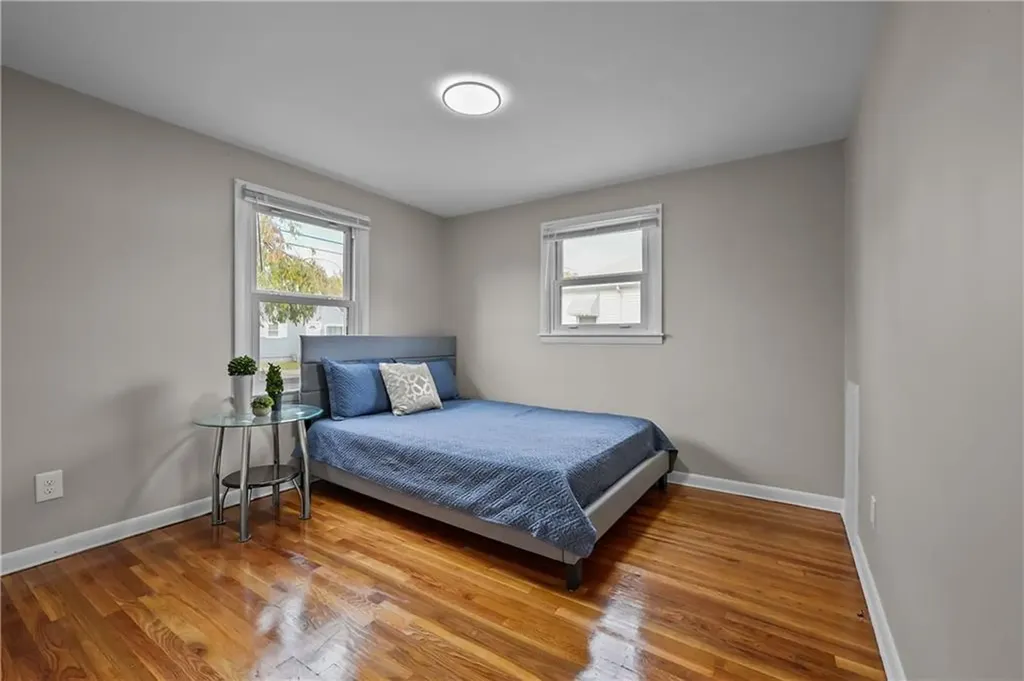 72 Dean Street Pawtucket RI 02861