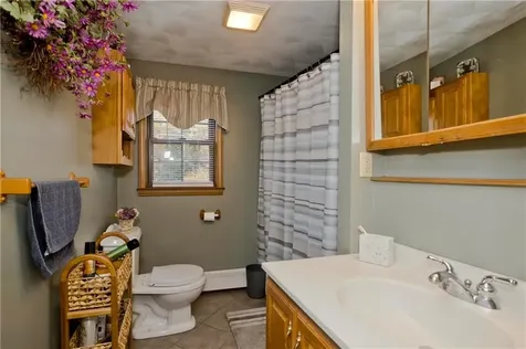 15 Roselawn Avenue North Smithfield RI 02824