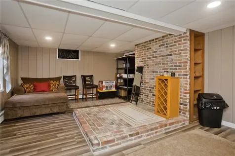 15 Roselawn Avenue North Smithfield RI 02824